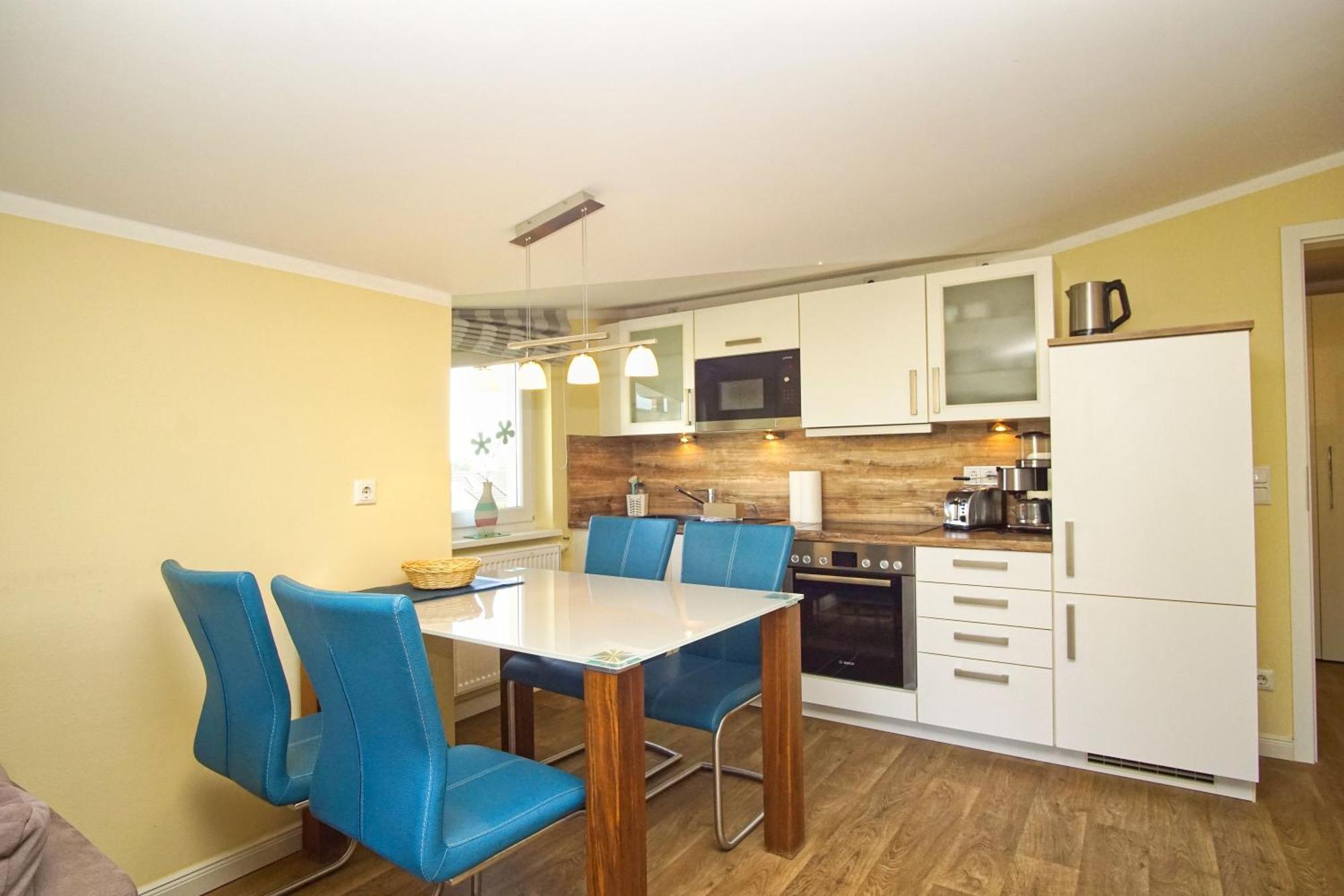 Balkon, Gratis Nutzung Vom Ahoi Erlebnisbad Und Sauna In Sellin- Meeresblick Fewo 59 เกอเรน ภายนอก รูปภาพ