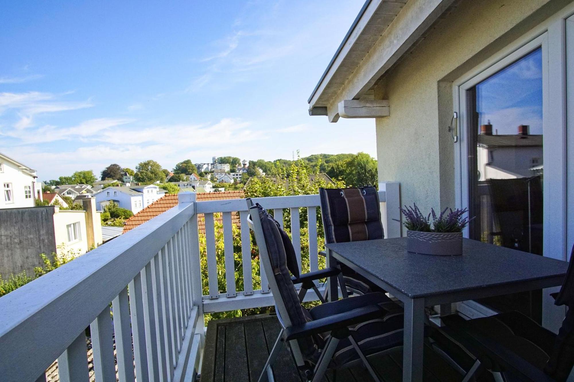 Balkon, Gratis Nutzung Vom Ahoi Erlebnisbad Und Sauna In Sellin- Meeresblick Fewo 59 เกอเรน ภายนอก รูปภาพ